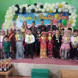 WISUDA DAN PENTAS SENI SPS AL-ALIF ANGKATAN KE-7